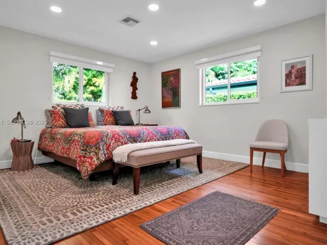 3-bedroom home for sale in Coral Gables - 1409 Bird Rd - MondialRealty