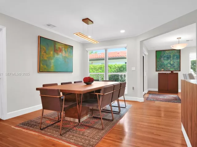 3-bedroom home for sale in Coral Gables - 1409 Bird Rd - MondialRealty