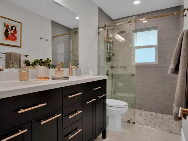 3-bedroom home for sale in Coral Gables - 1409 Bird Rd - MondialRealty