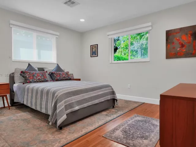 3-bedroom home for sale in Coral Gables - 1409 Bird Rd - MondialRealty