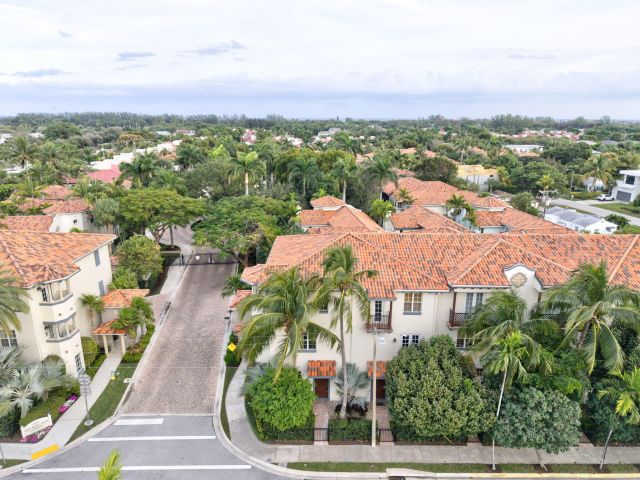 Home for rent at 1635 N Federal Highway - photo 6866504