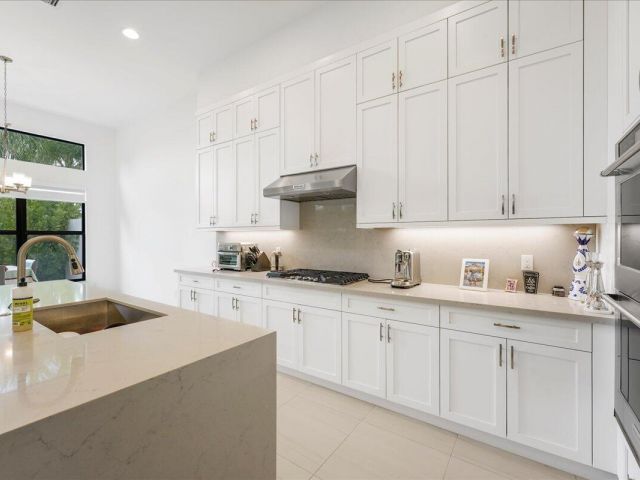 Home for rent at 9093 Chauvet Way - photo 6848600