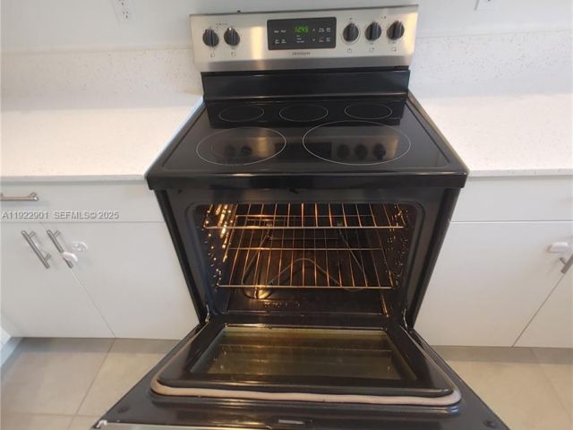3-bedroom home for rent in Homestead - 1766 SE 26th Rd - MondialRealty
