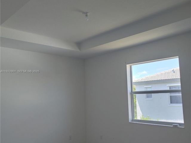 3-bedroom home for rent in Homestead - 1766 SE 26th Rd - MondialRealty