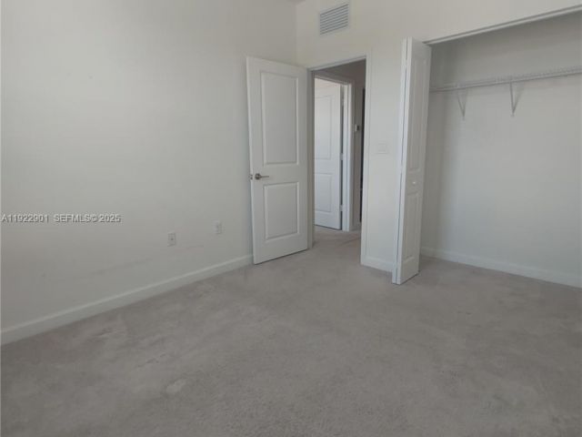 3-bedroom home for rent in Homestead - 1766 SE 26th Rd - MondialRealty