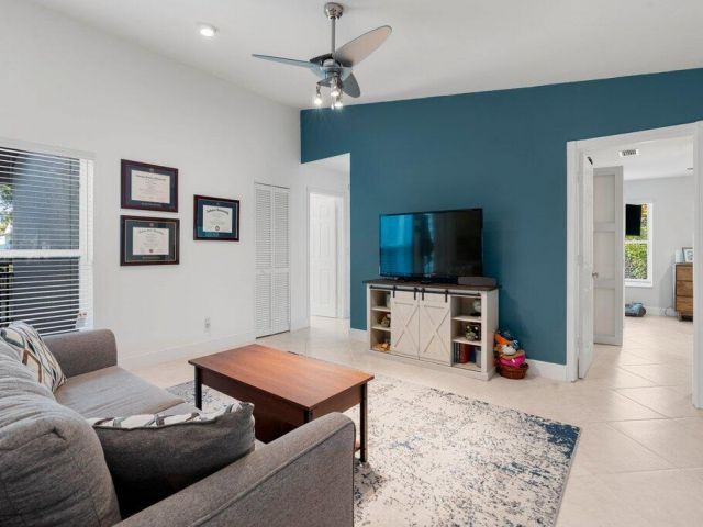 Home for sale at 288 NW 39th Way - photo 6848323