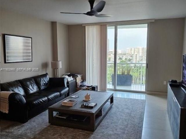 Apartment for sale  Unit #1004E - photo 7434386