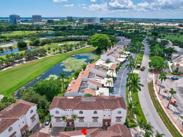 Home for rent at 1950 Presidential Way 10 - photo 6848430