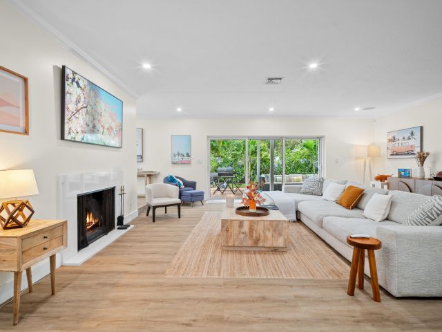 Home for rent at 2421 SW 29th Way - photo 6867529