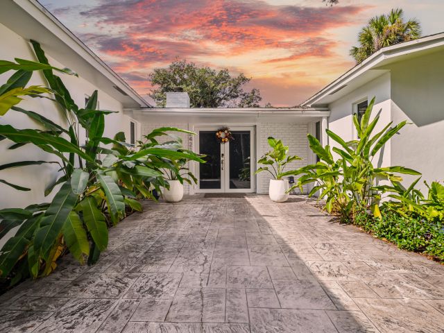 Home for rent at 2421 SW 29th Way - photo 6867544