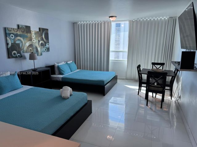 condo for sale in Miami Beach - 5445 Collins Ave 915 - MondialRealty