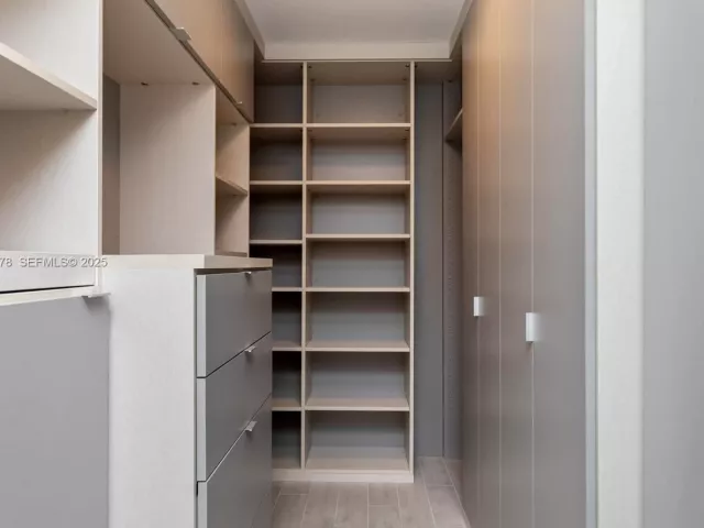 Apartment for sale  Unit #5012 - photo 6846689