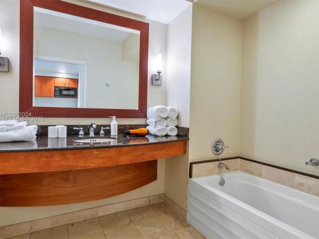 condo for sale in Sunny Isles Beach - 18001 Collins Ave 717 - MondialRealty