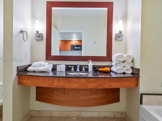 condo for sale in Sunny Isles Beach - 18001 Collins Ave 717 - MondialRealty