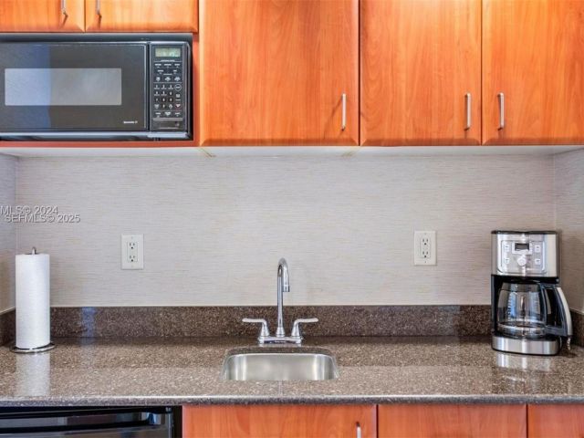 condo for sale in Sunny Isles Beach - 18001 Collins Ave 717 - MondialRealty