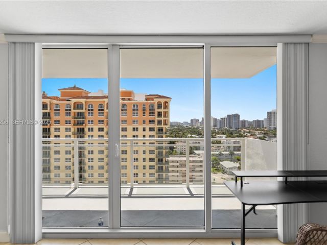 2-bedroom condo for rent in Hallandale Beach - 2030 S Ocean Dr 1710 - MondialRealty