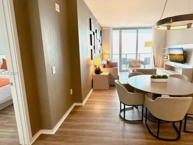 2-bedroom condo for sale in Hollywood - 4111 S Ocean Dr 2306 - MondialRealty