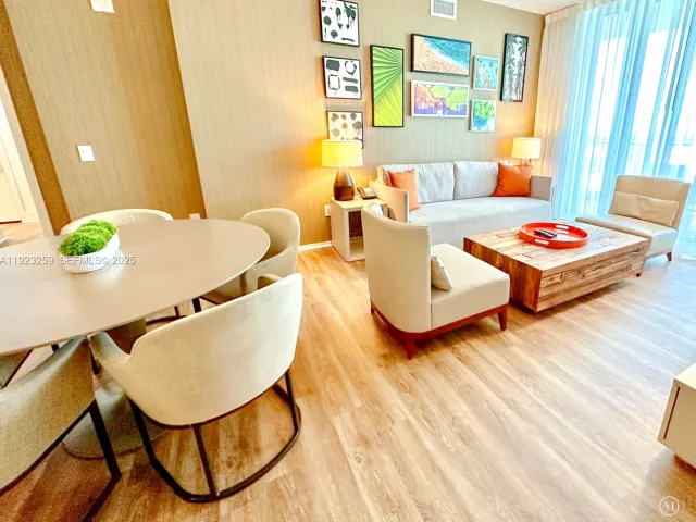 2-bedroom condo for sale in Hollywood - 4111 S Ocean Dr 2306 - MondialRealty