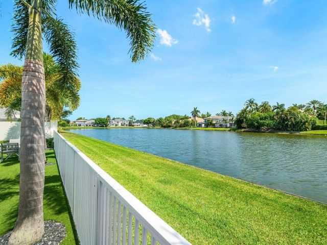 Home for rent at 3506 NW Clubside Circle - photo 6862004