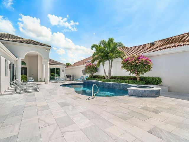 Home for rent at 3506 NW Clubside Circle - photo 6862006