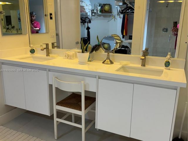 2-bedroom condo for rent in Aventura - 3600 Mystic Pointe Dr 208 - MondialRealty