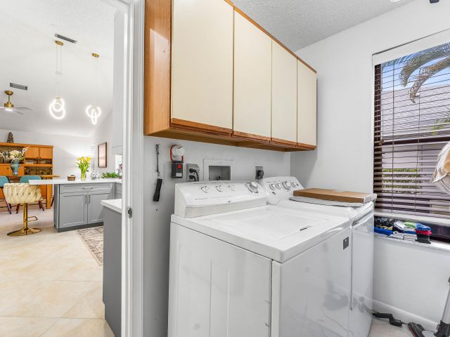 Home for sale at 1370 NW 28th Avenue - photo 6879540