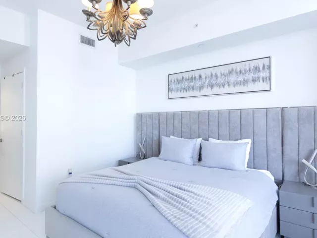 2-bedroom condo for sale in Miami - 851 NE 1st Ave 3309 - MondialRealty