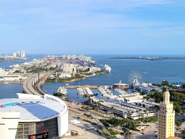 2-bedroom condo for sale in Miami - 851 NE 1st Ave 3309 - MondialRealty