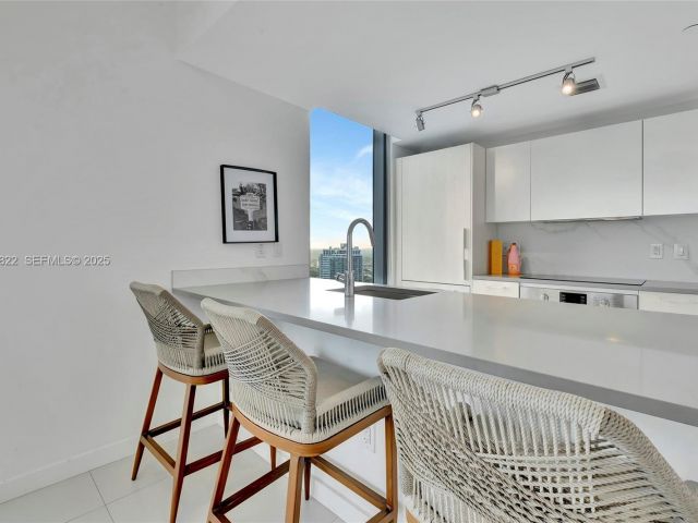 Apartment for sale  Unit #3708 - photo 6849962