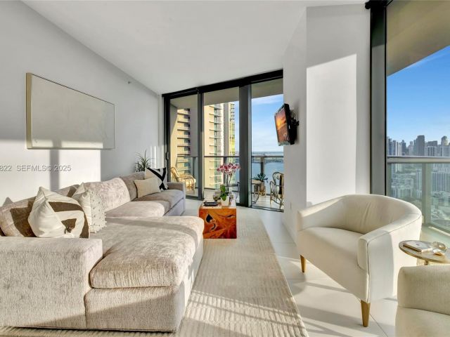 Apartment for sale  Unit #3708 - photo 6849966