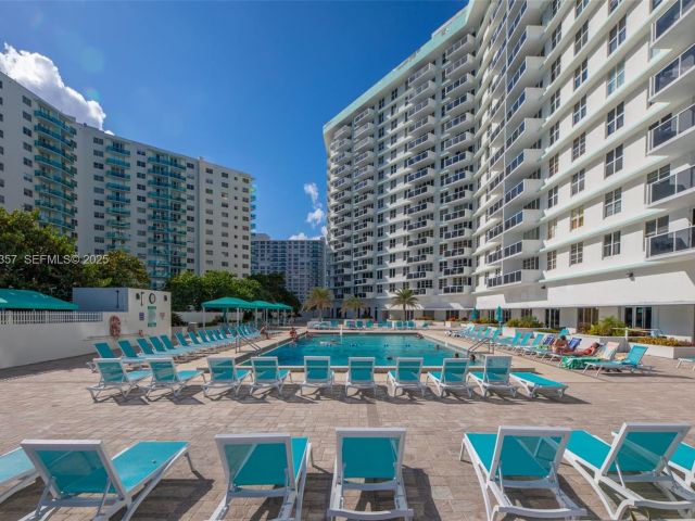 Apartment for rent  Unit #PH02 - photo 6864079