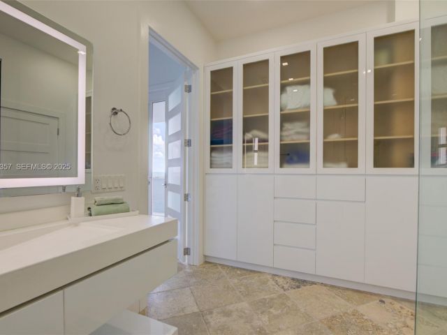 Apartment for rent  Unit #PH02 - photo 6864093