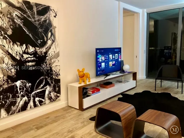 2-bedroom condo for sale in Miami - 650 NE 32nd St 3005 - MondialRealty
