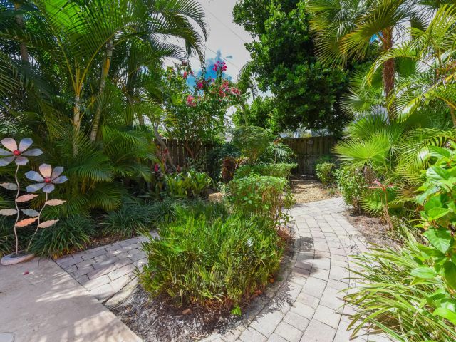 Home for sale at 708 NW 6th Drive - photo 6853966