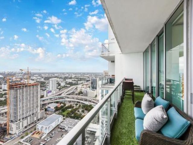 Apartment for sale  Unit #5108 - photo 6849347