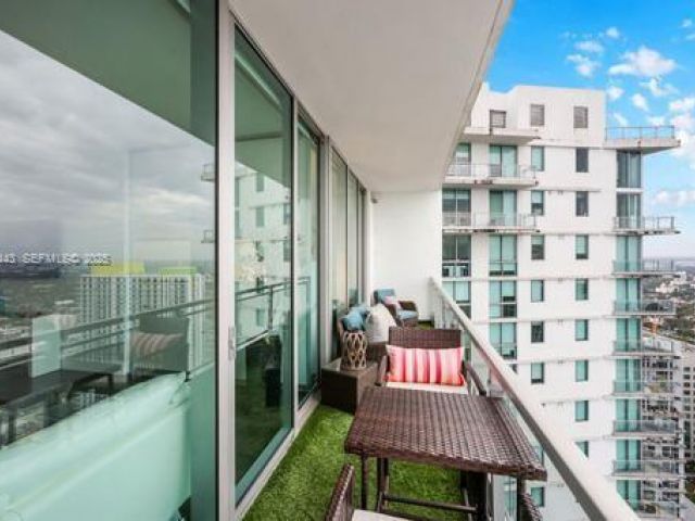 Apartment for sale  Unit #5108 - photo 6849348