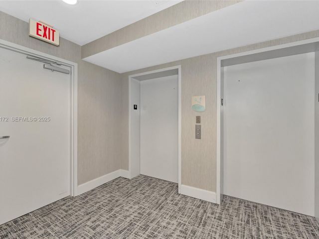 Apartment for sale  Unit #1002 - photo 6850612