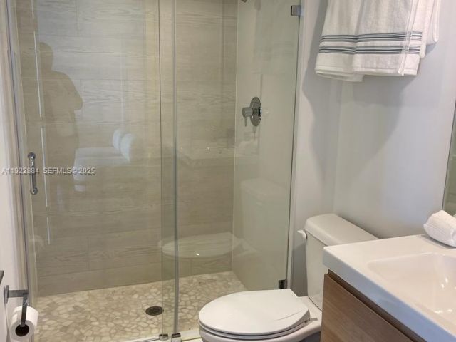 Apartment for rent  Unit #1521 - photo 6864211