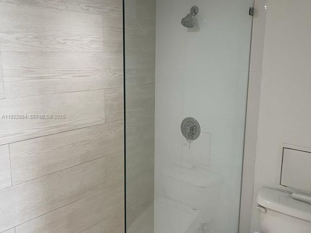 Apartment for rent  Unit #1521 - photo 6864213