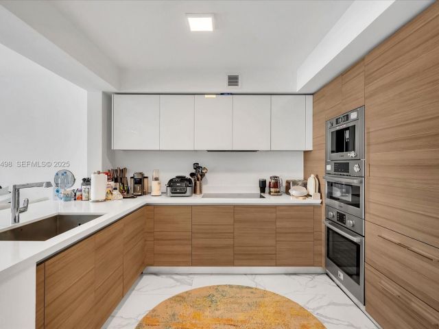 Apartment for sale  Unit #4-1203 - photo 6849489