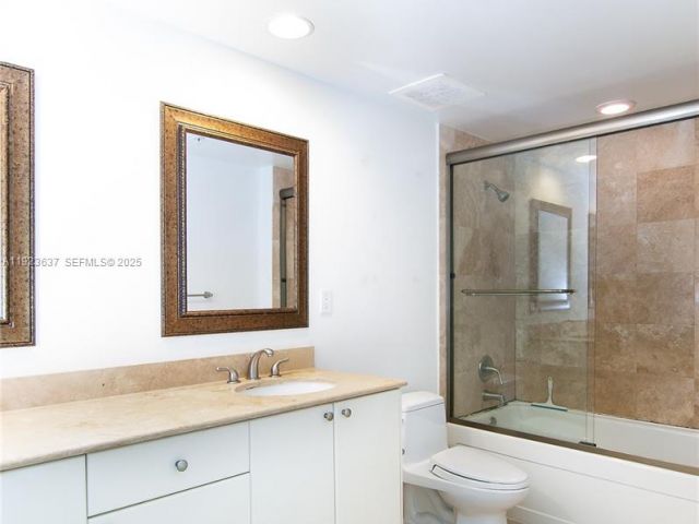 2-bedroom condo for rent in Hallandale Beach - 1745 E Hallandale Beach Blvd 1508W - MondialRealty