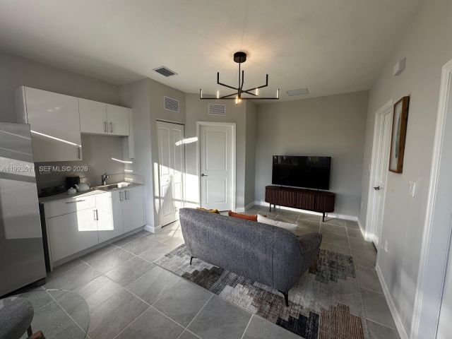 1-bedroom home for rent in Homestead - 2288 SE 30th St 1 - MondialRealty