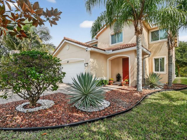 Home for sale at 830 Palm Tree Lane - photo 6849926