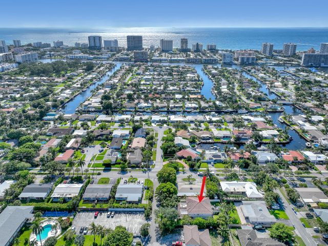 Home for rent at 2560 NE 11th Street - photo 6851256