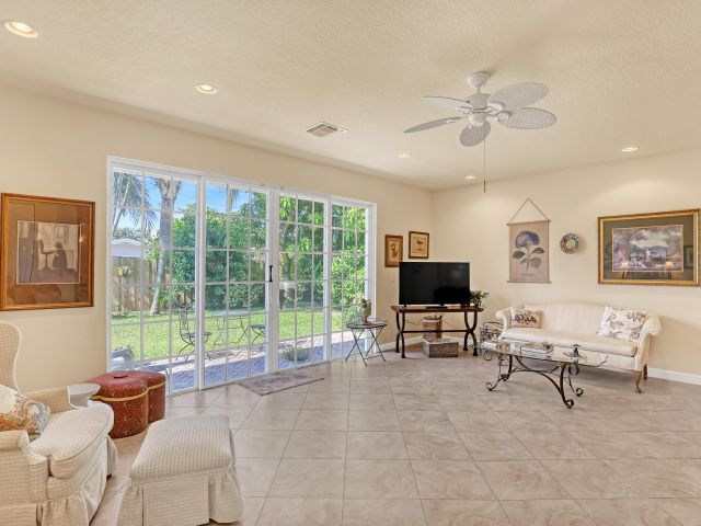 Home for rent at 2560 NE 11th Street - photo 6851268