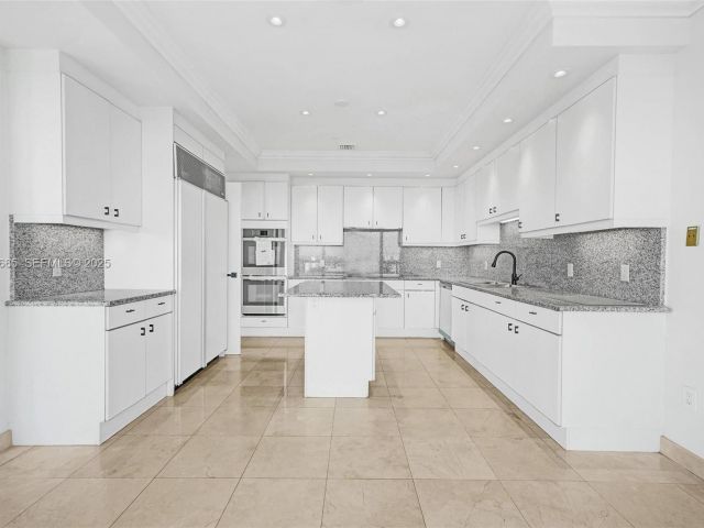 Apartment for rent  Unit #17A - photo 6854986