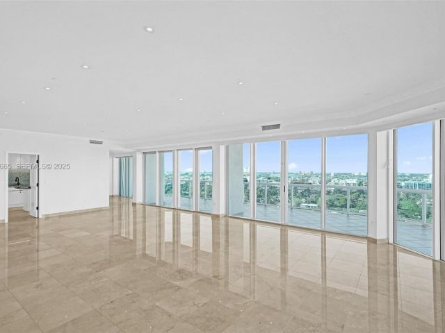 Apartment for rent  Unit #17A - photo 6854989