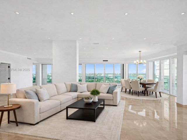 Apartment for rent  Unit #17A - photo 6854994