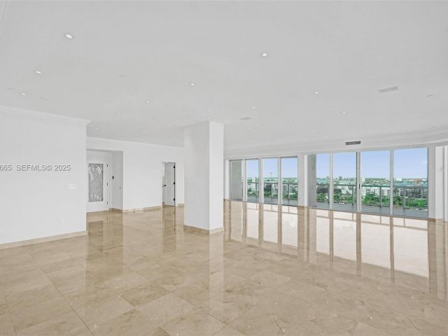 Apartment for rent  Unit #17A - photo 6854995