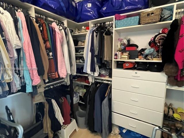 Apartment for sale  Unit #942 - photo 6849746